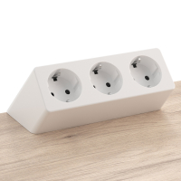 Tischsteckdose Edge, schräges Design, 3 Steckdosen und Klemmhalterung