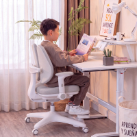 Ergonomischer Kinderschreibtischstuhl ErgoDuo mit umschließend geformter Rückenlehne